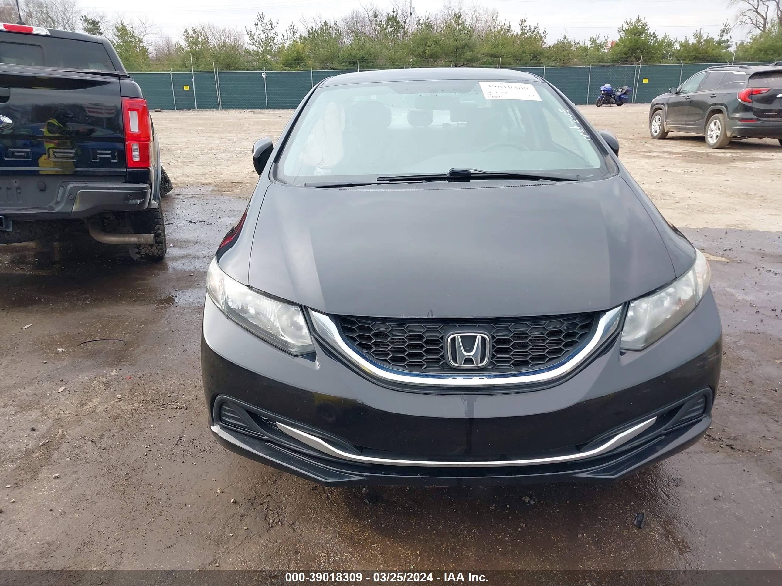 Photo 12 VIN: 19XFB2F5XEE064886 - HONDA CIVIC 