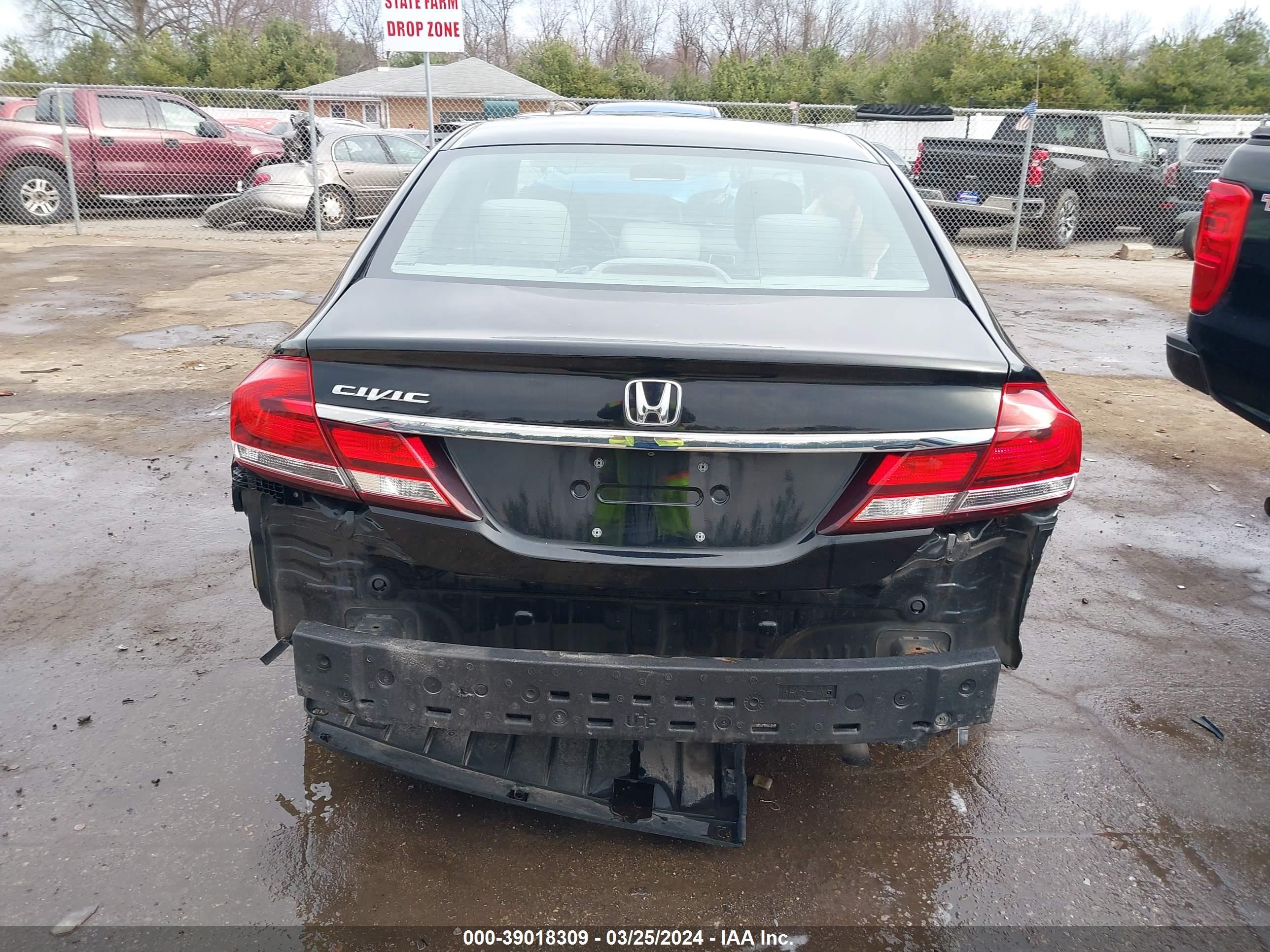 Photo 16 VIN: 19XFB2F5XEE064886 - HONDA CIVIC 