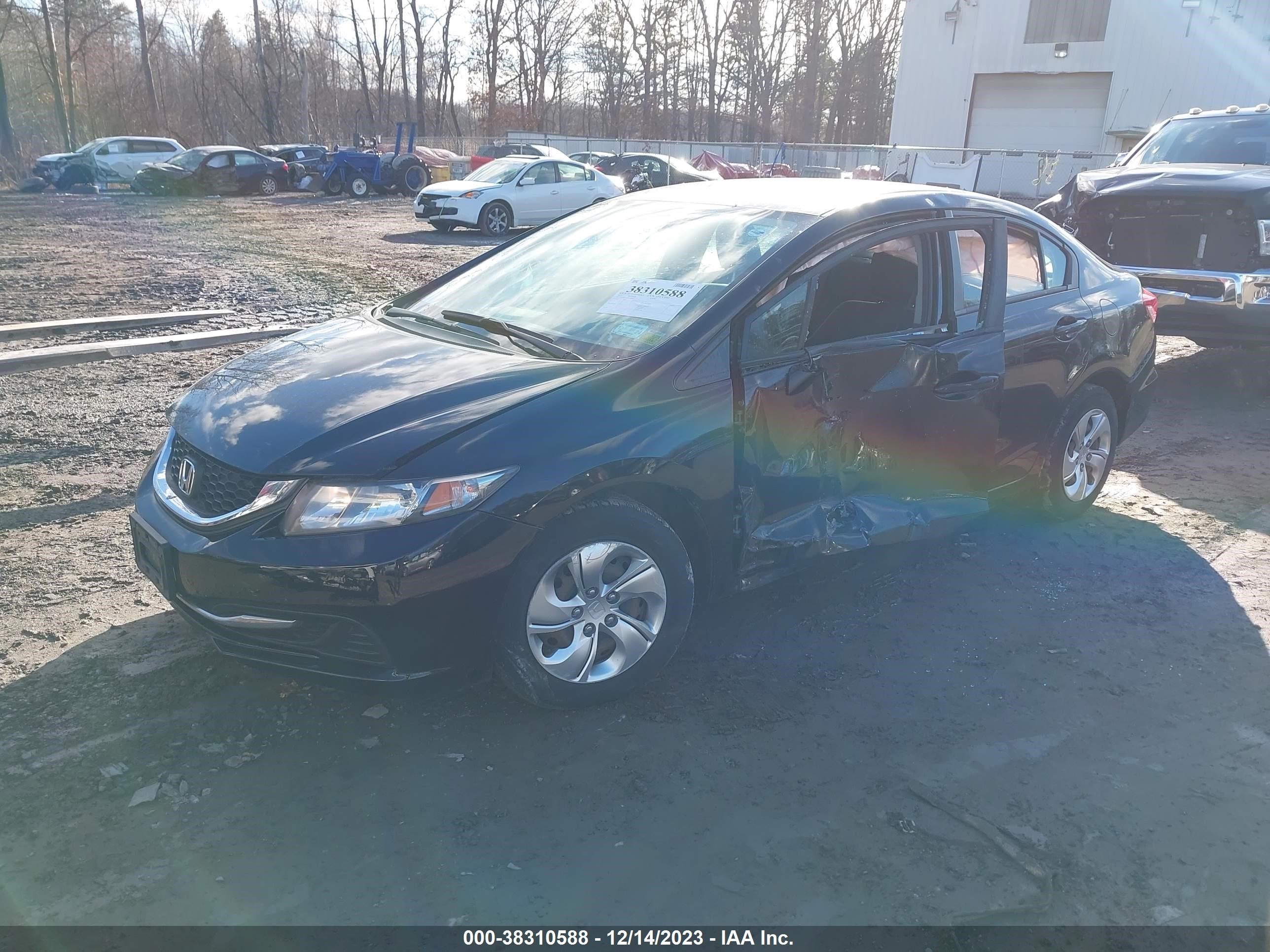 Photo 1 VIN: 19XFB2F5XFE288662 - HONDA CIVIC 