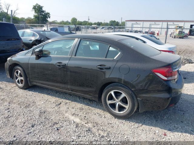 Photo 2 VIN: 19XFB2F73FE107631 - HONDA CIVIC SEDAN 