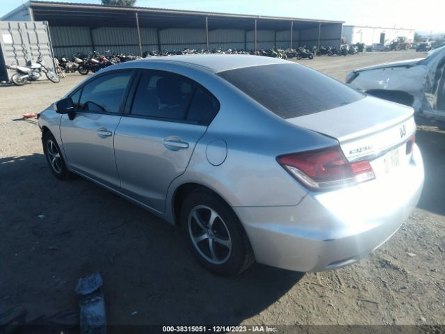 Photo 2 VIN: 19XFB2F73FE226313 - HONDA CIVIC 