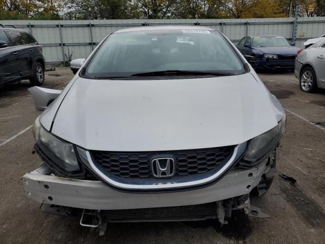 Photo 4 VIN: 19XFB2F75FE032253 - HONDA CIVIC SE 