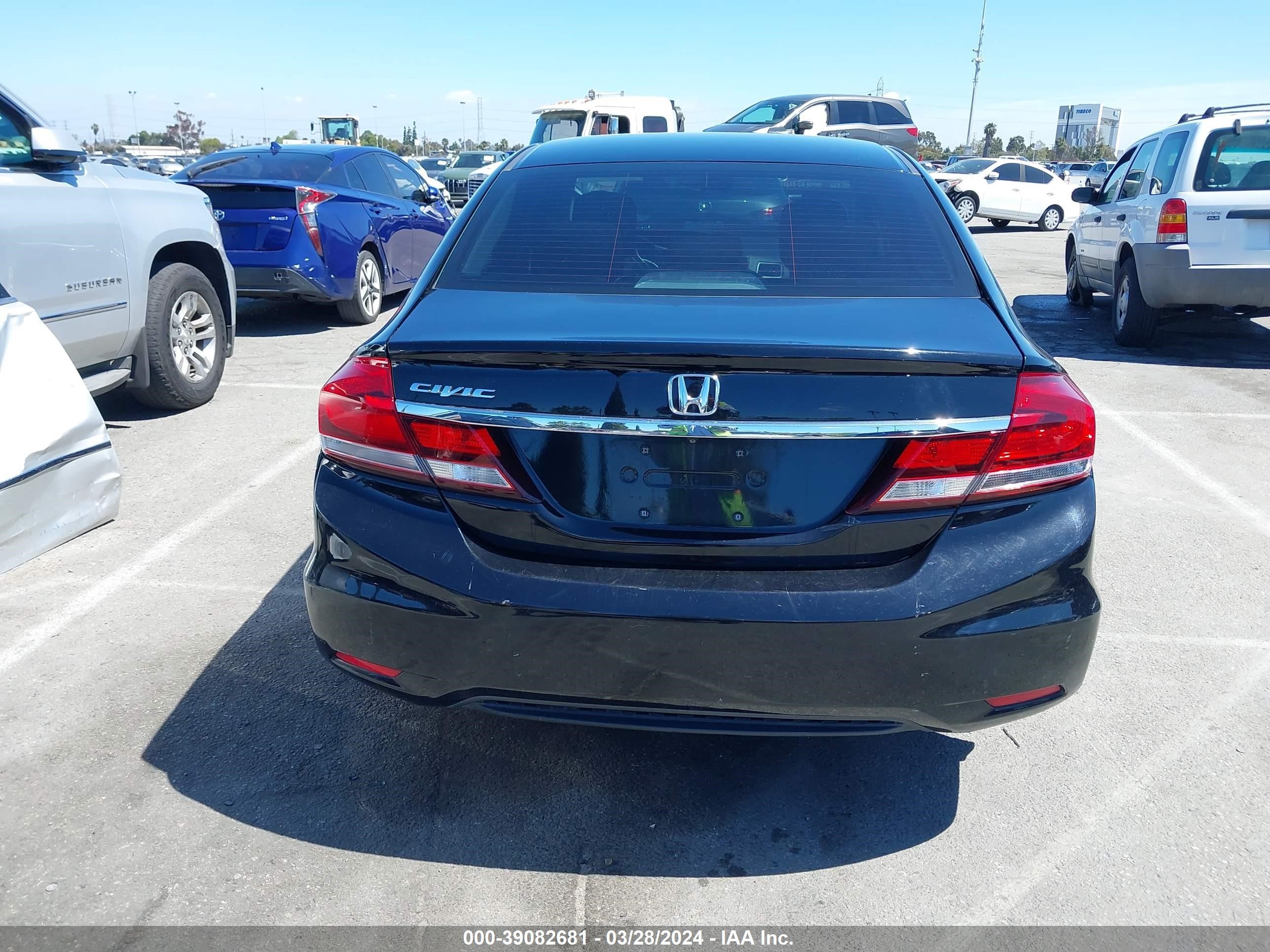 Photo 16 VIN: 19XFB2F77FE080238 - HONDA CIVIC 