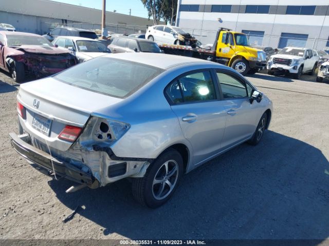 Photo 3 VIN: 19XFB2F7XFE204292 - HONDA CIVIC SEDAN 