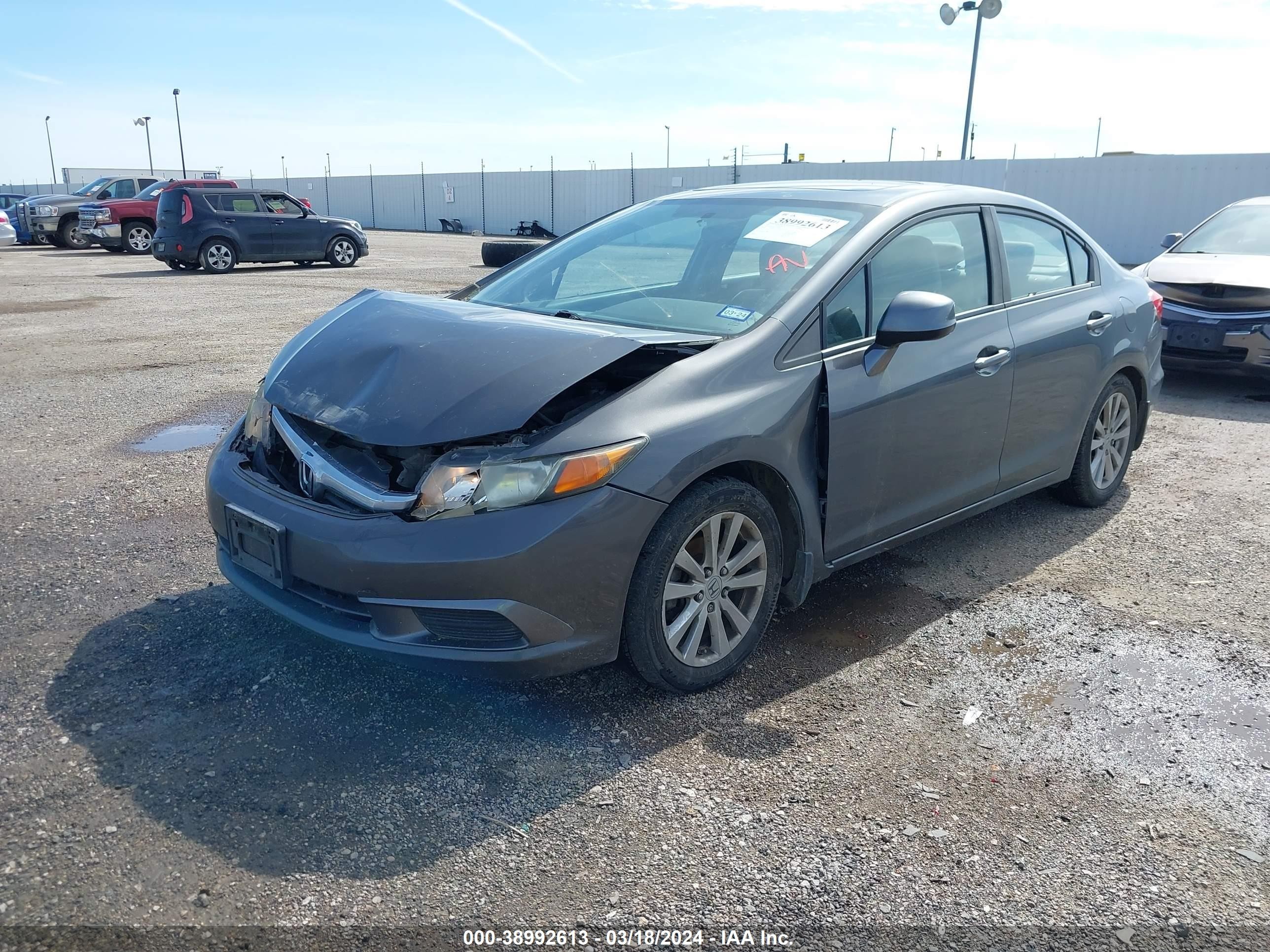 Photo 1 VIN: 19XFB2F80CE052401 - HONDA CIVIC 