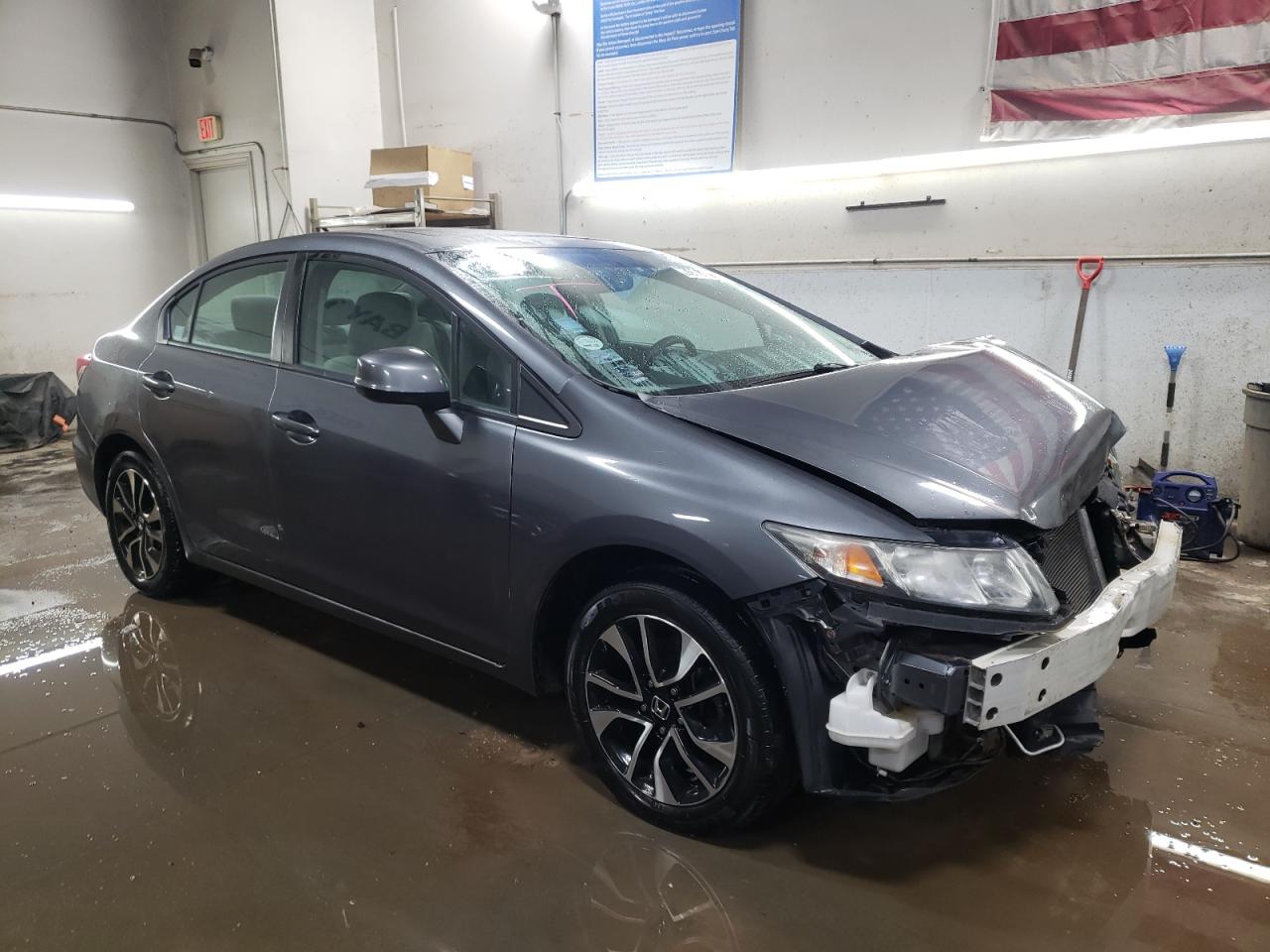 Photo 3 VIN: 19XFB2F80DE033056 - HONDA CIVIC 