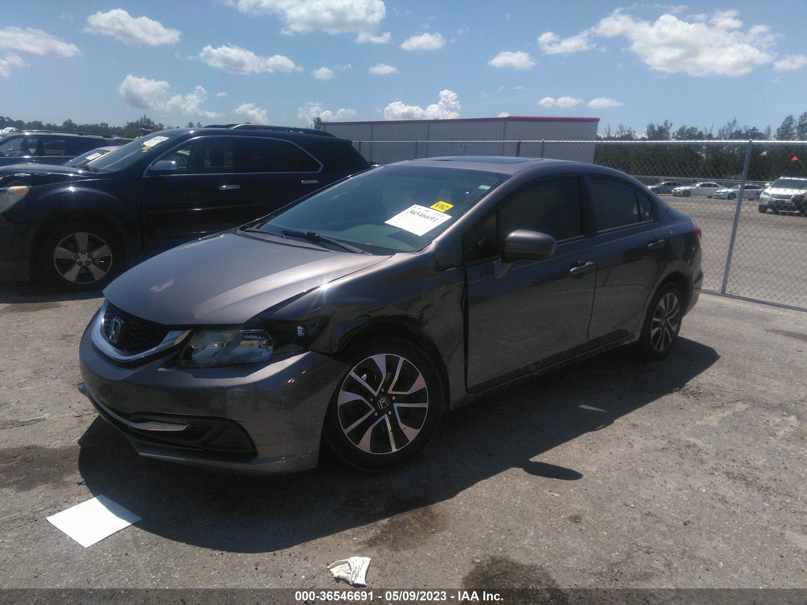 Photo 1 VIN: 19XFB2F80FE103996 - HONDA CIVIC 