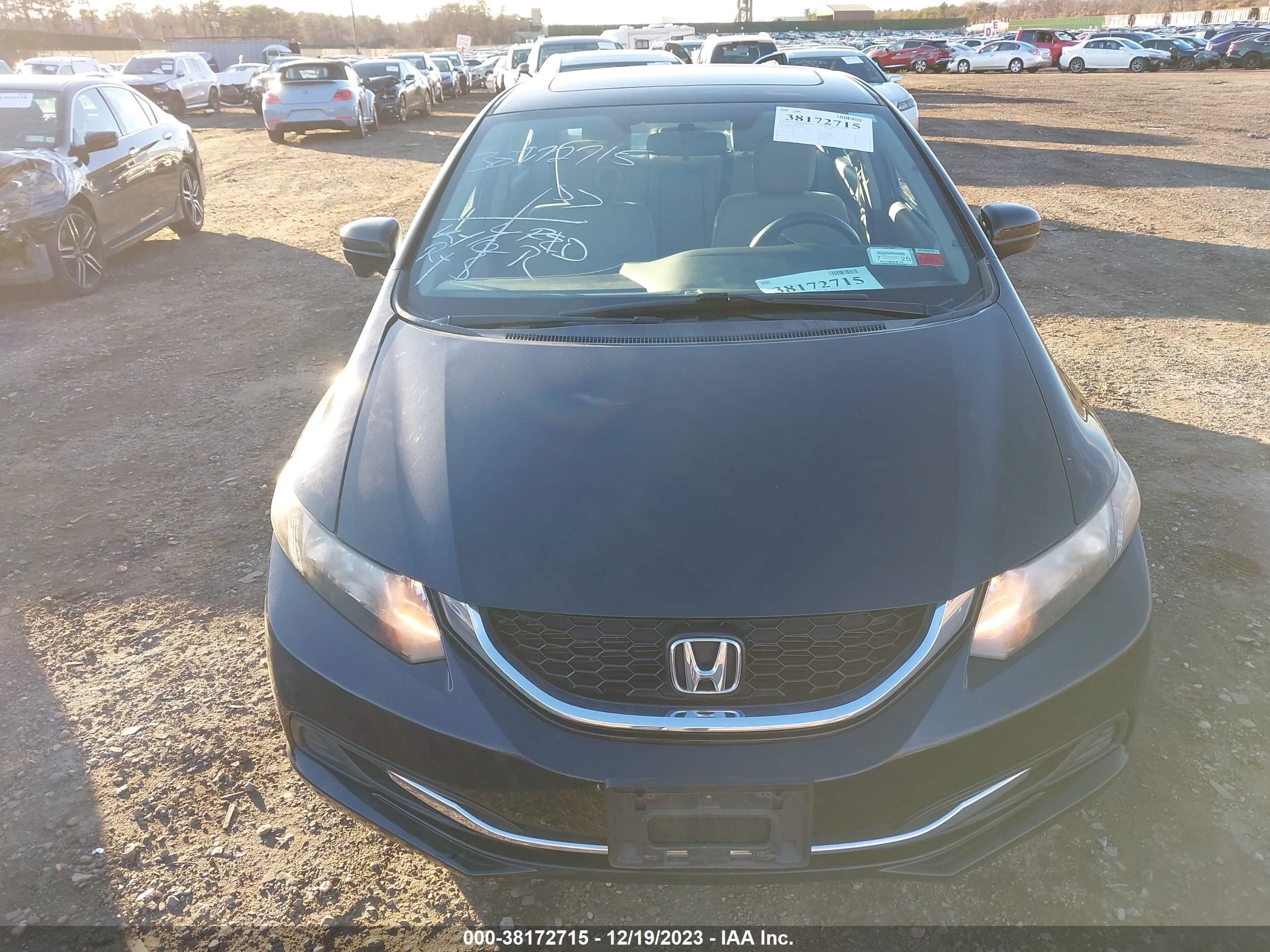 Photo 11 VIN: 19XFB2F80FE253428 - HONDA CIVIC 