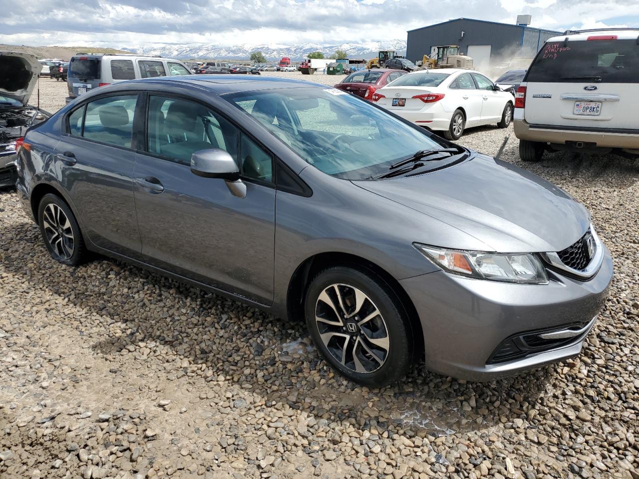 Photo 3 VIN: 19XFB2F81DE097302 - HONDA CIVIC 