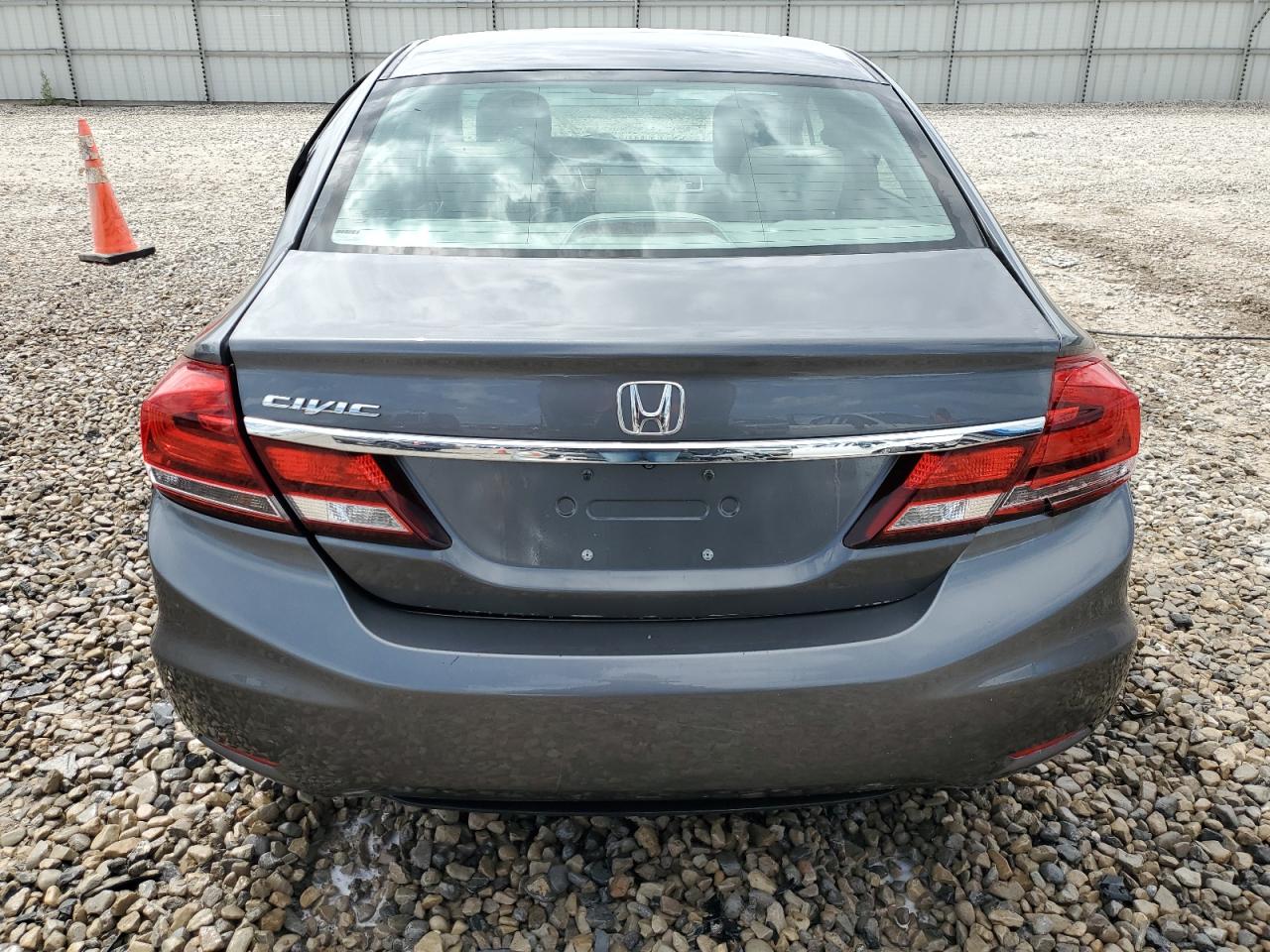 Photo 5 VIN: 19XFB2F81DE097302 - HONDA CIVIC 