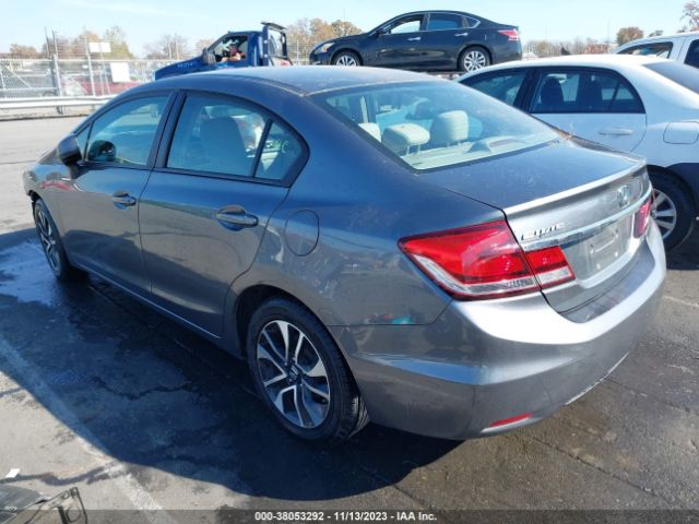 Photo 2 VIN: 19XFB2F81DE211685 - HONDA CIVIC 