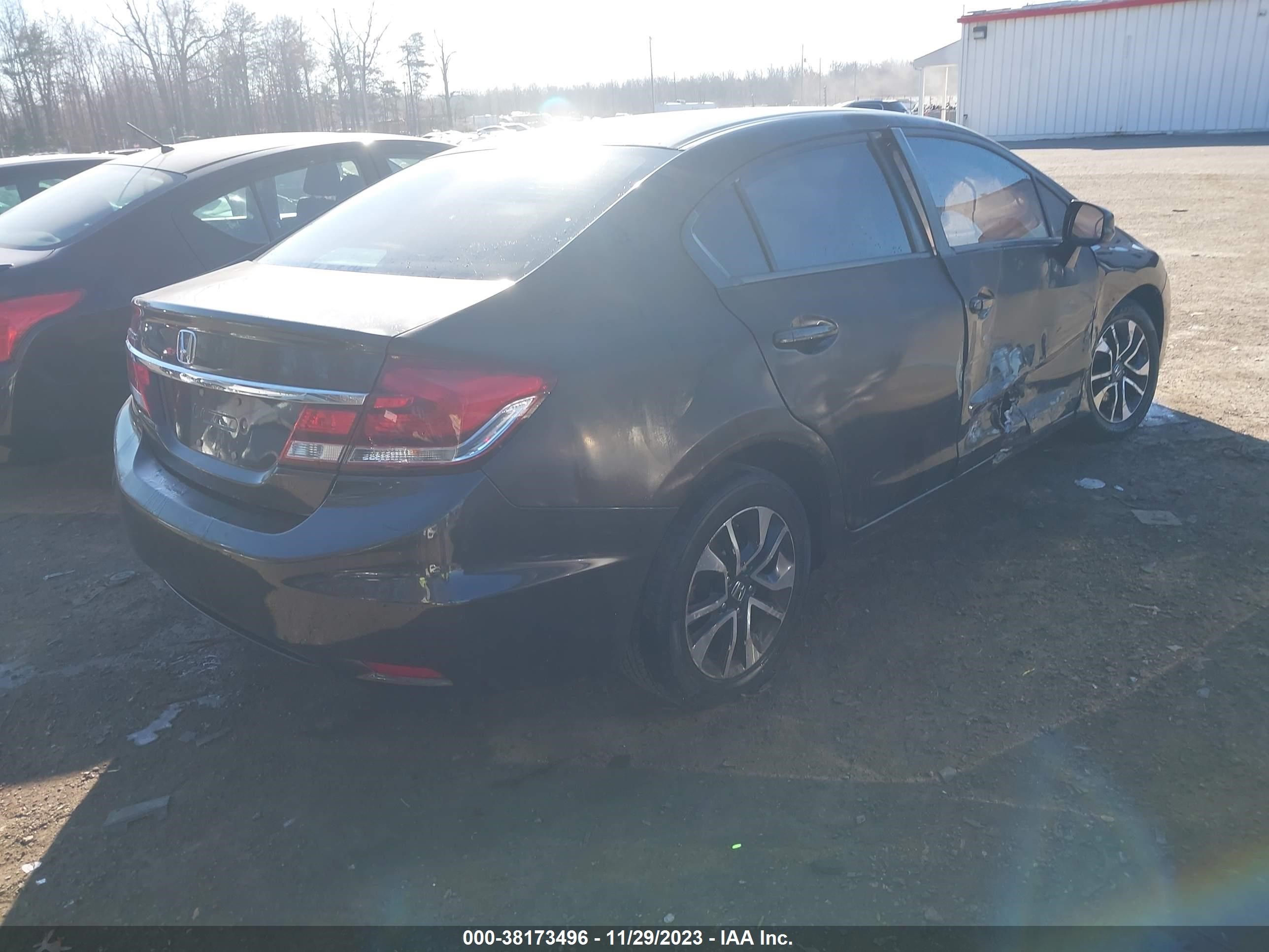 Photo 3 VIN: 19XFB2F81DE222704 - HONDA CIVIC 