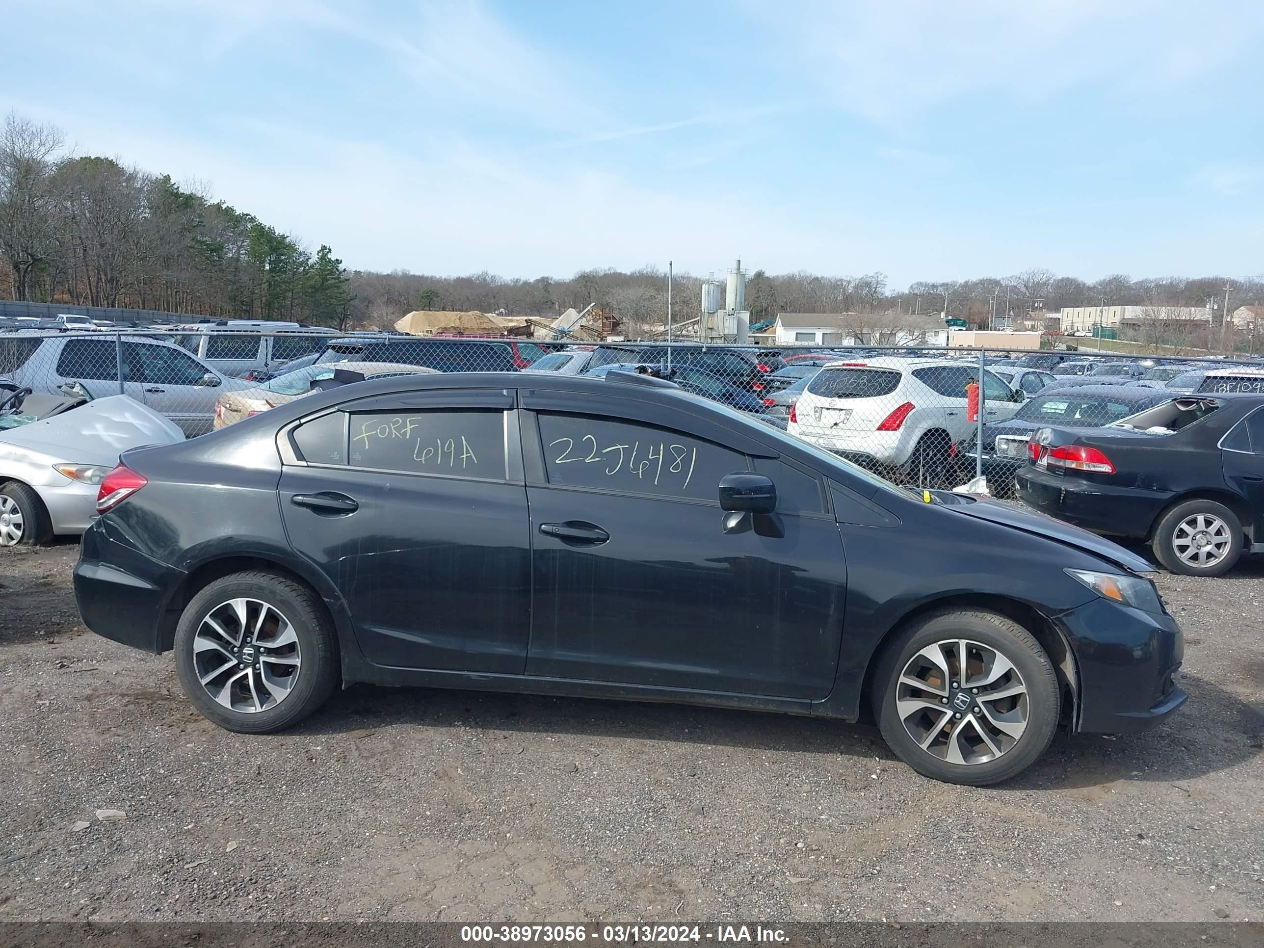 Photo 11 VIN: 19XFB2F81FE117440 - HONDA CIVIC 