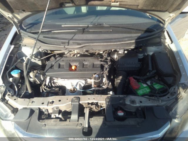 Photo 9 VIN: 19XFB2F82CE301409 - HONDA CIVIC SDN 