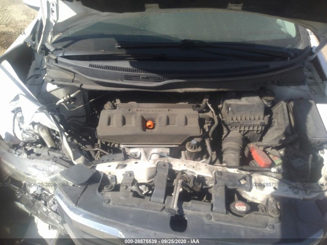 Photo 9 VIN: 19XFB2F82CE318744 - HONDA CIVIC SDN 