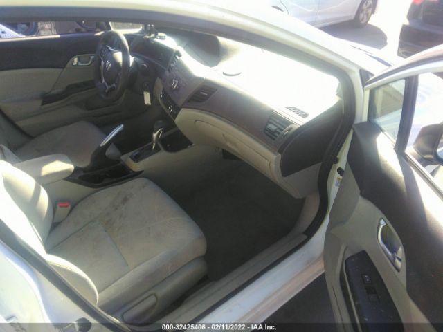 Photo 4 VIN: 19XFB2F82CE353381 - HONDA CIVIC SDN 