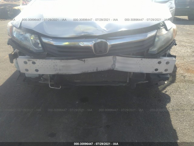 Photo 5 VIN: 19XFB2F82CE380838 - HONDA CIVIC SDN 