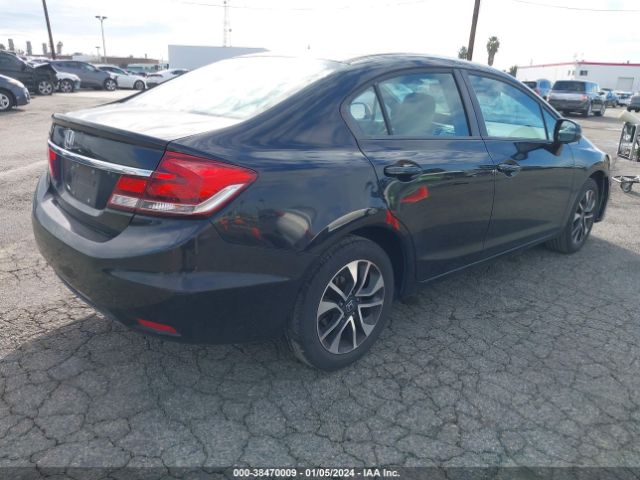 Photo 3 VIN: 19XFB2F82DE253461 - HONDA CIVIC 