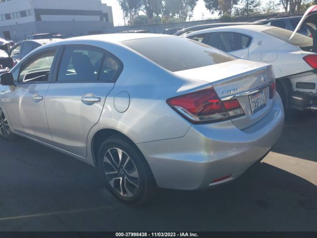 Photo 2 VIN: 19XFB2F83DE251511 - HONDA CIVIC SDN 