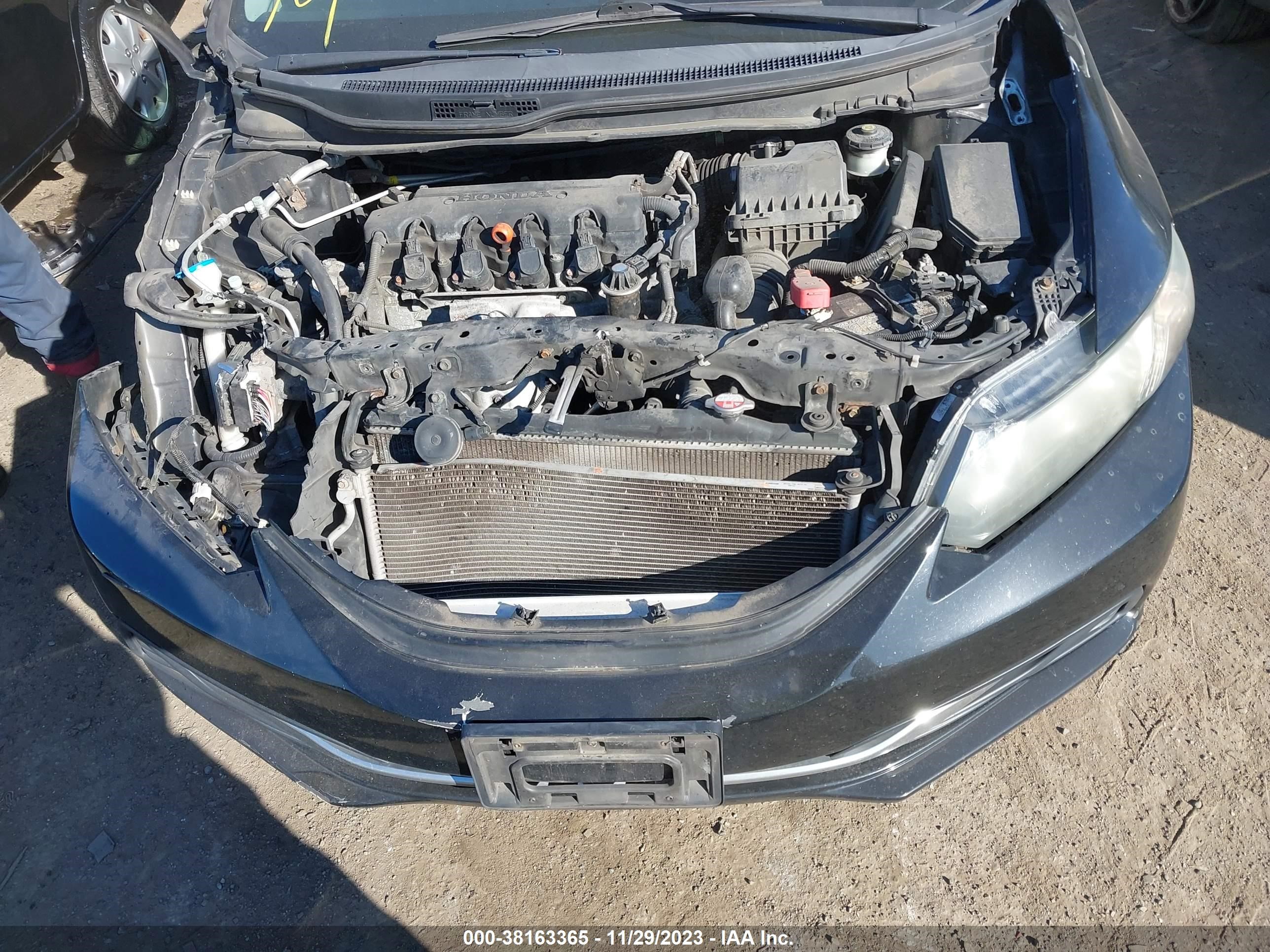 Photo 9 VIN: 19XFB2F83DE257907 - HONDA CIVIC 