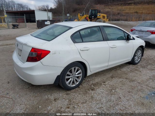 Photo 3 VIN: 19XFB2F84CE023094 - HONDA CIVIC 