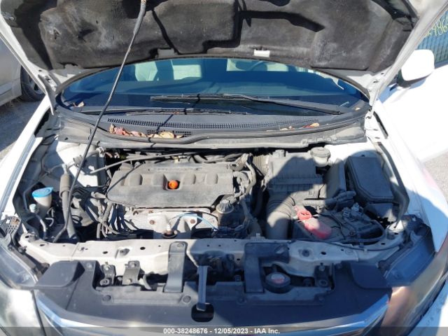 Photo 9 VIN: 19XFB2F84CE075518 - HONDA CIVIC 