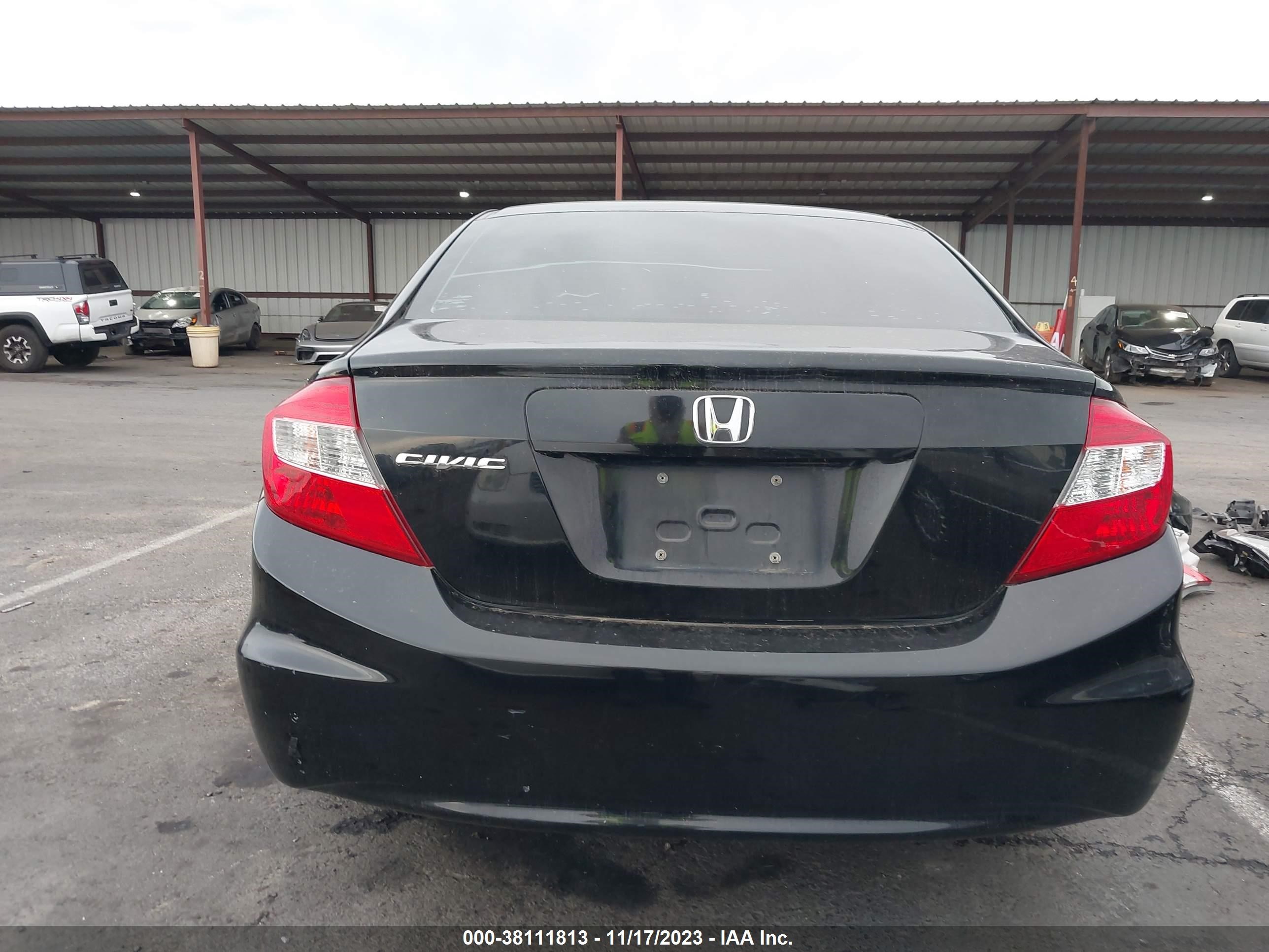 Photo 16 VIN: 19XFB2F84CE317059 - HONDA CIVIC 