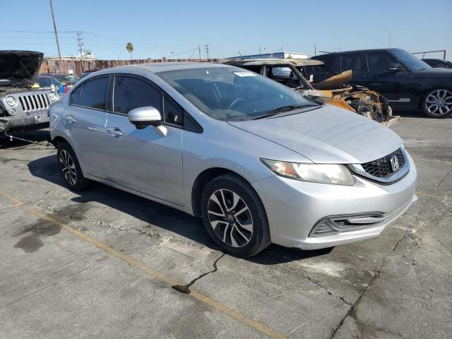 Photo 3 VIN: 19XFB2F84EE264687 - HONDA CIVIC 