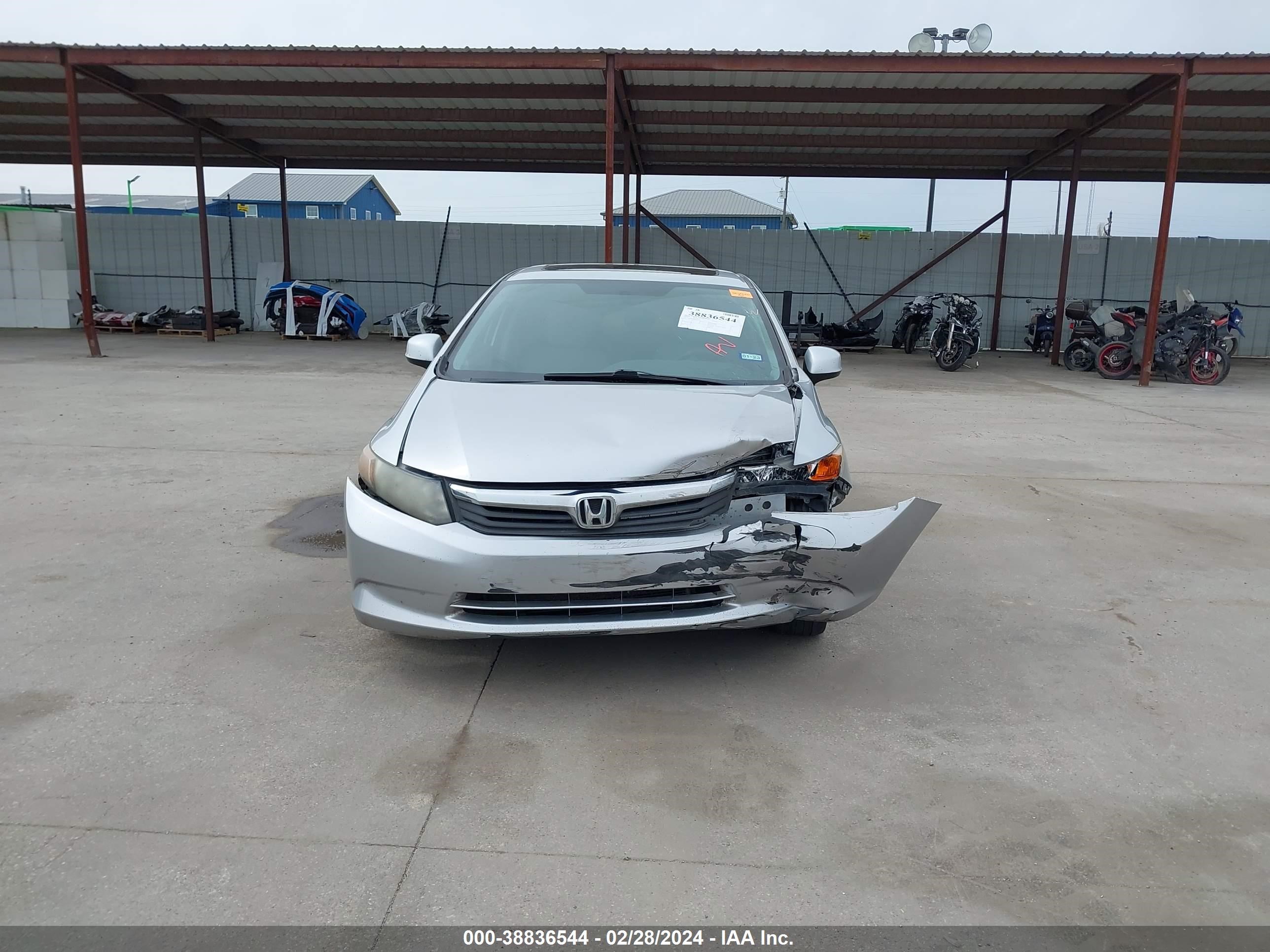 Photo 11 VIN: 19XFB2F85CE059067 - HONDA CIVIC 