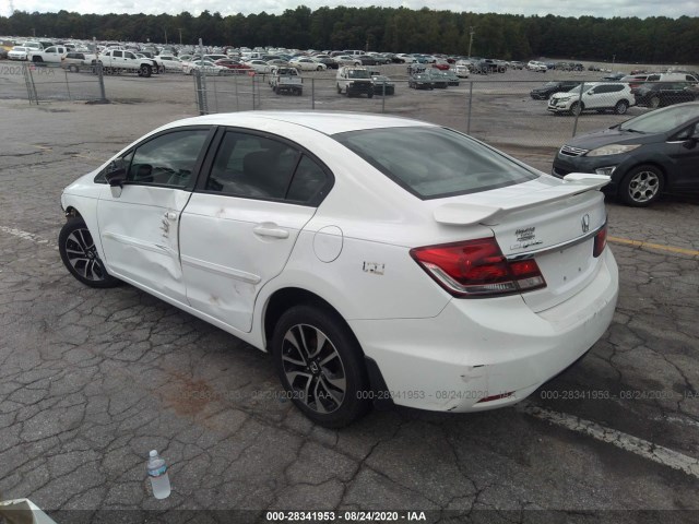 Photo 2 VIN: 19XFB2F85DE077070 - HONDA CIVIC SDN 