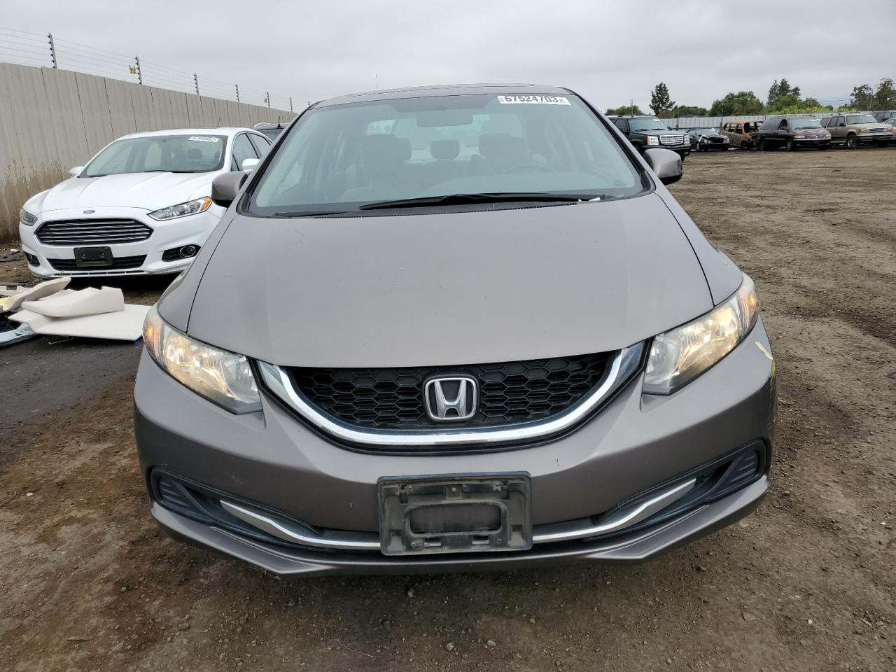 Photo 4 VIN: 19XFB2F85DE205274 - HONDA CIVIC 