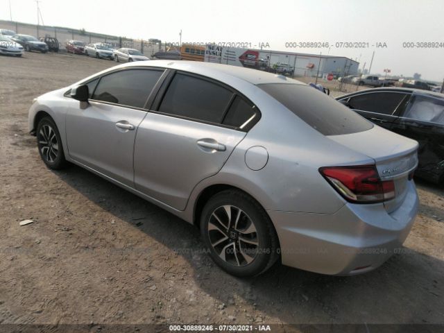 Photo 2 VIN: 19XFB2F85DE211852 - HONDA CIVIC SDN 