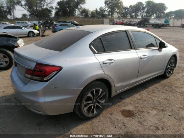 Photo 3 VIN: 19XFB2F85DE211852 - HONDA CIVIC SDN 