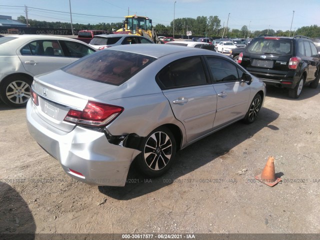 Photo 3 VIN: 19XFB2F85EE002905 - HONDA CIVIC SEDAN 