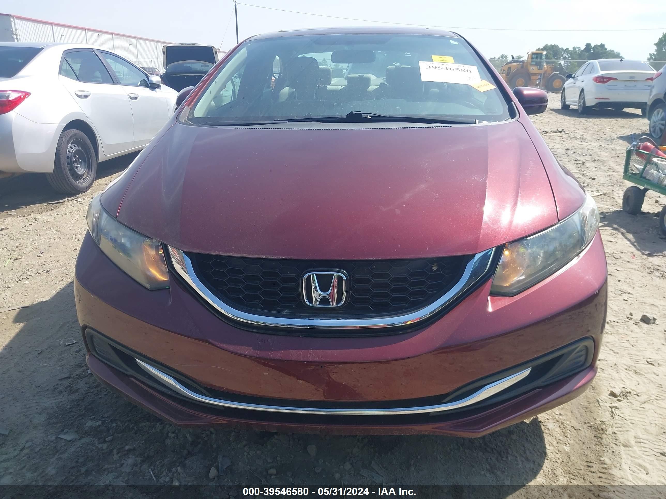 Photo 11 VIN: 19XFB2F85EE233710 - HONDA CIVIC 