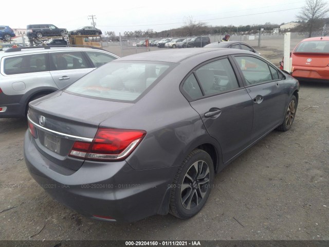 Photo 3 VIN: 19XFB2F85FE010679 - HONDA CIVIC SEDAN 