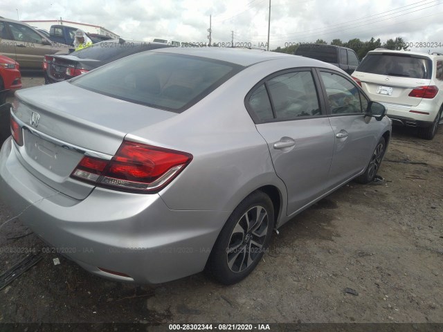 Photo 3 VIN: 19XFB2F85FE240822 - HONDA CIVIC SEDAN 