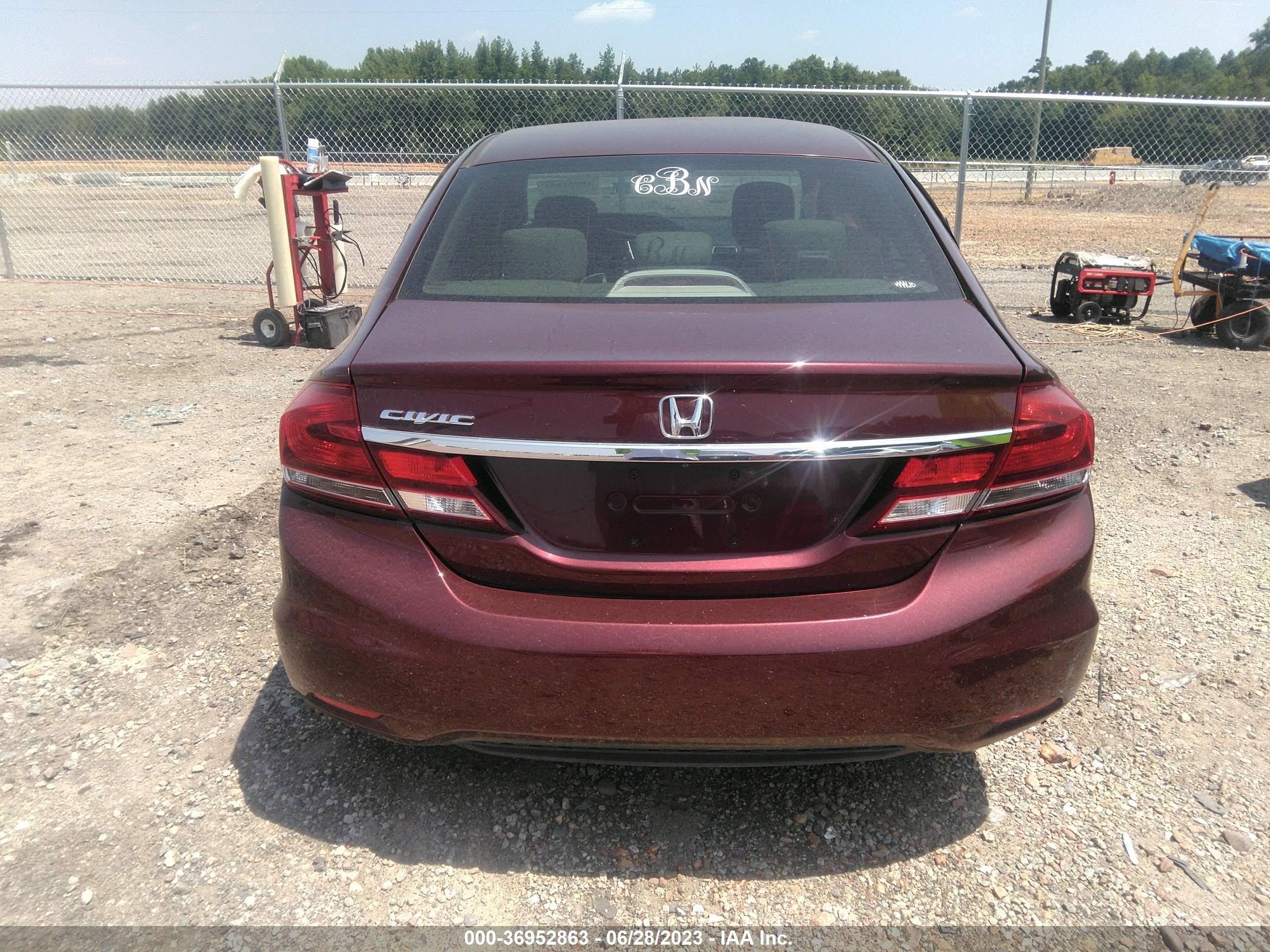 Photo 15 VIN: 19XFB2F86EE232338 - HONDA CIVIC 