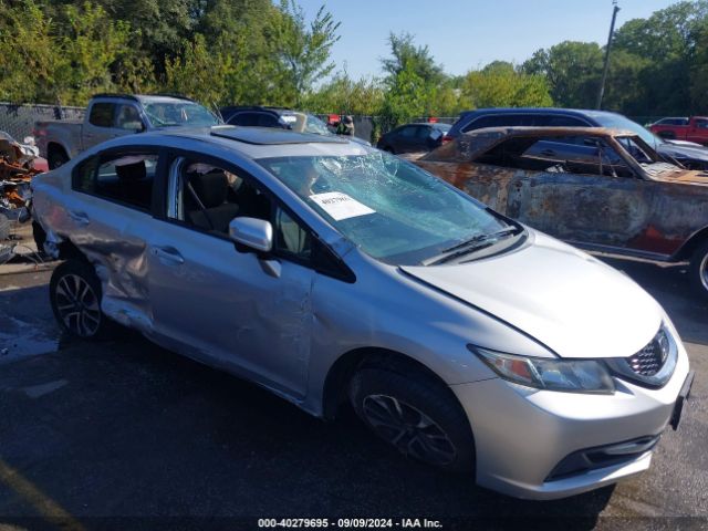 Photo 5 VIN: 19XFB2F86FE203794 - HONDA CIVIC 