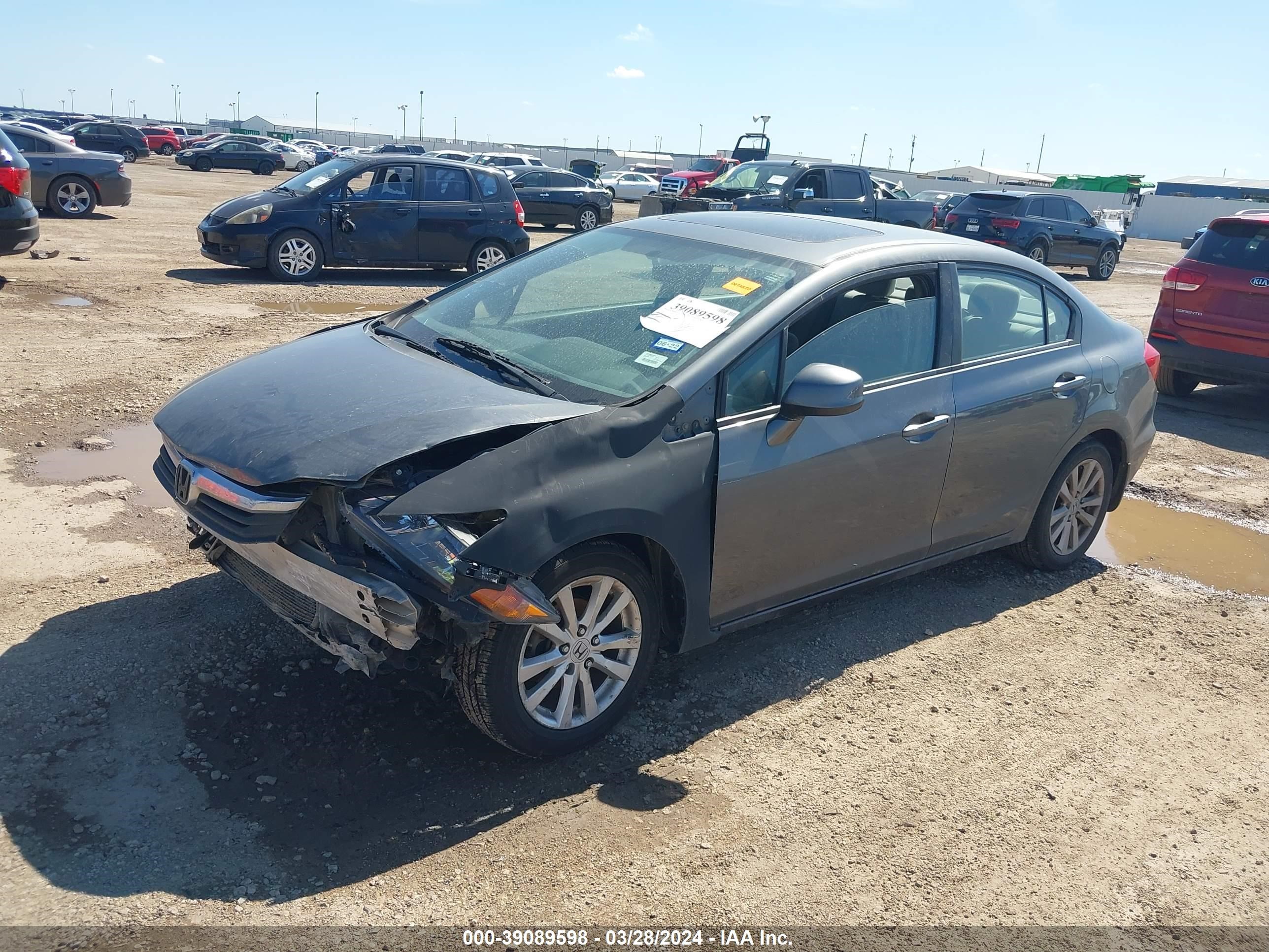 Photo 1 VIN: 19XFB2F87CE102601 - HONDA CIVIC 