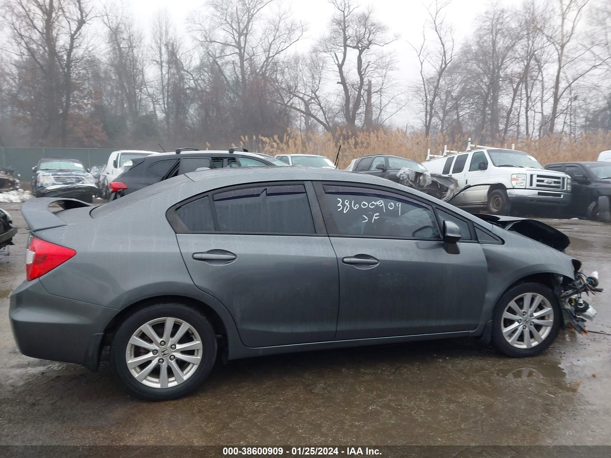 Photo 13 VIN: 19XFB2F87CE348855 - HONDA CIVIC 