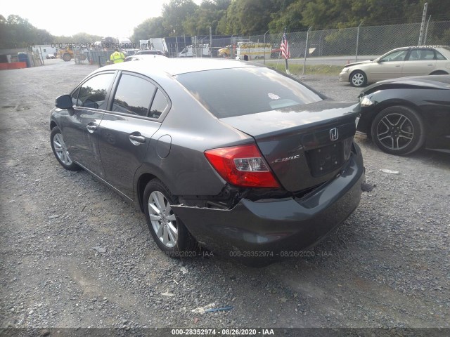 Photo 2 VIN: 19XFB2F88CE313631 - HONDA CIVIC SDN 