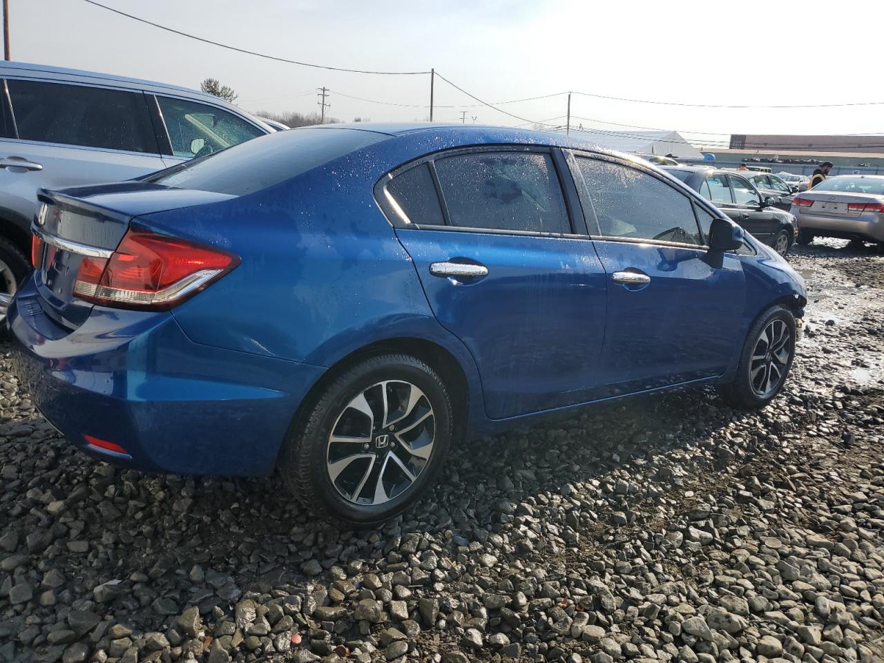 Photo 2 VIN: 19XFB2F89DE201700 - HONDA CIVIC 