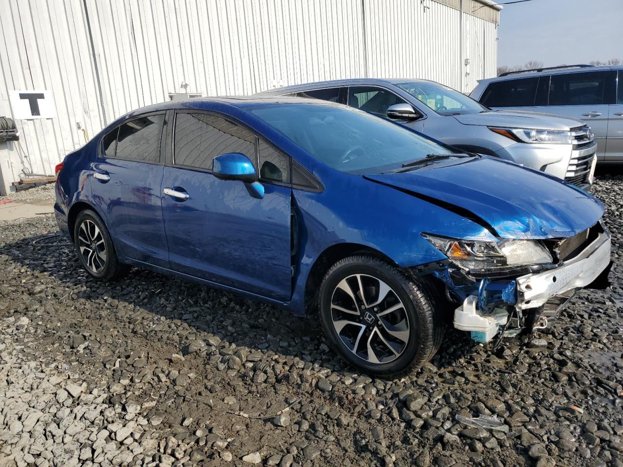 Photo 3 VIN: 19XFB2F89DE201700 - HONDA CIVIC 