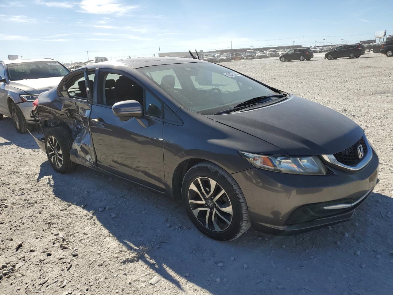 Photo 3 VIN: 19XFB2F89FE005467 - HONDA CIVIC 