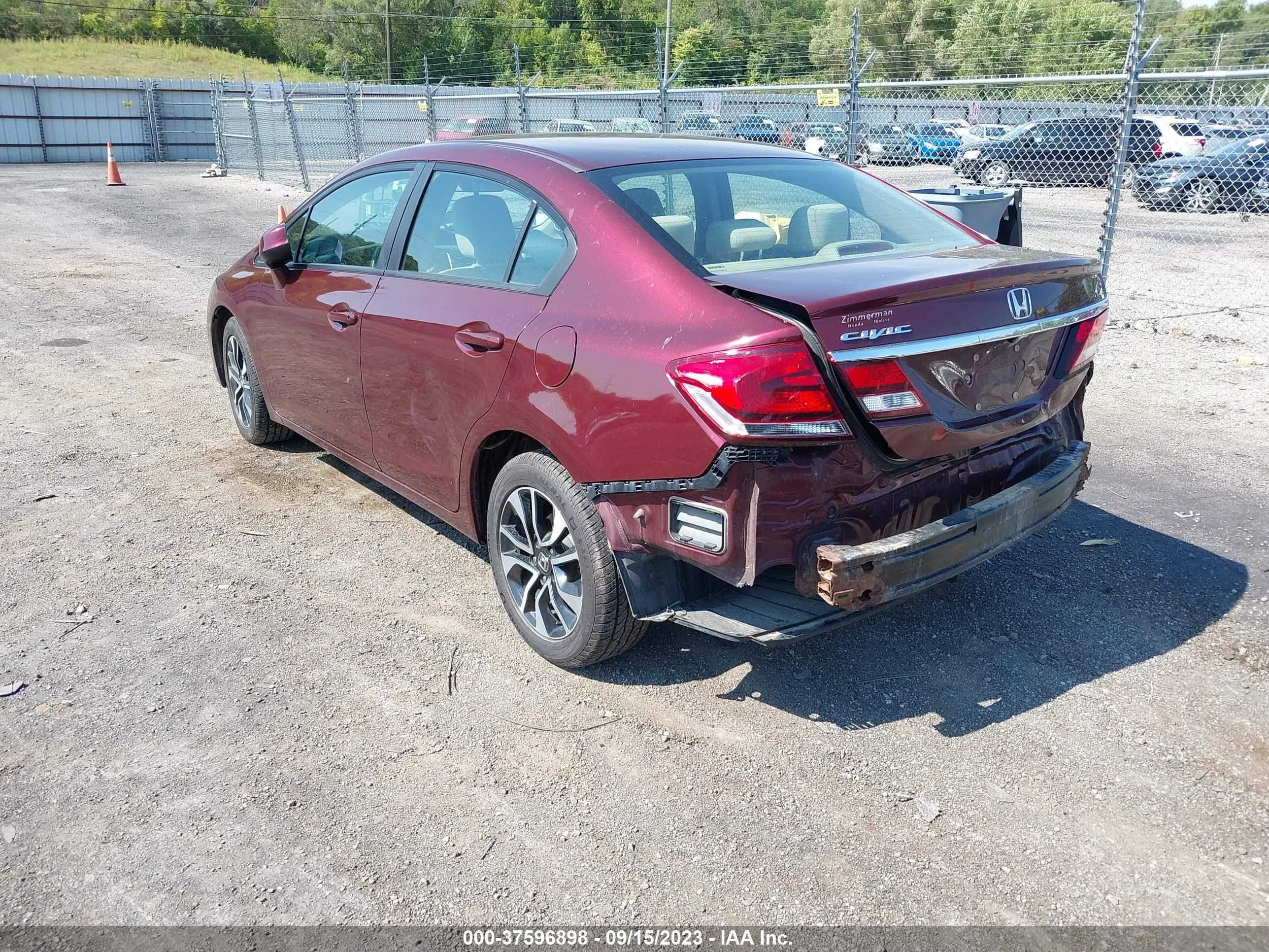 Photo 2 VIN: 19XFB2F8XDE010772 - HONDA CIVIC 