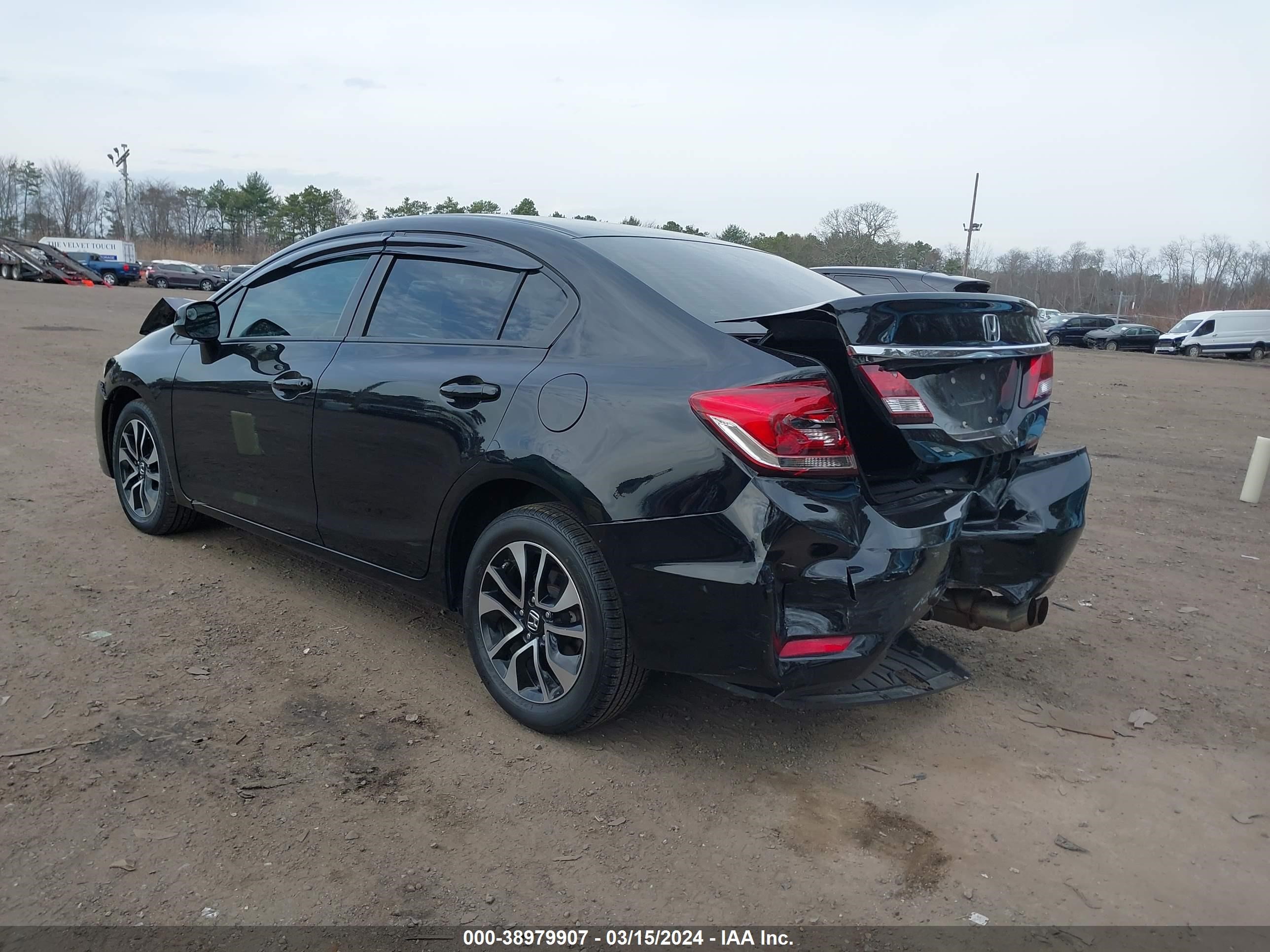 Photo 2 VIN: 19XFB2F8XDE288734 - HONDA CIVIC 