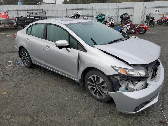 Photo 3 VIN: 19XFB2F8XEE050321 - HONDA CIVIC 