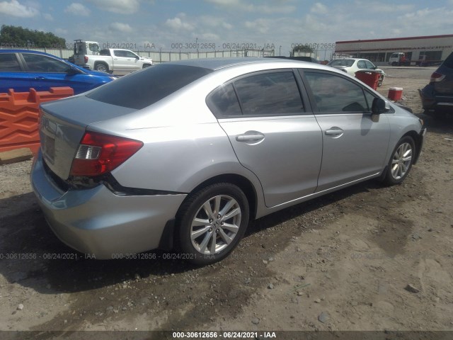 Photo 3 VIN: 19XFB2F90CE016555 - HONDA CIVIC SDN 