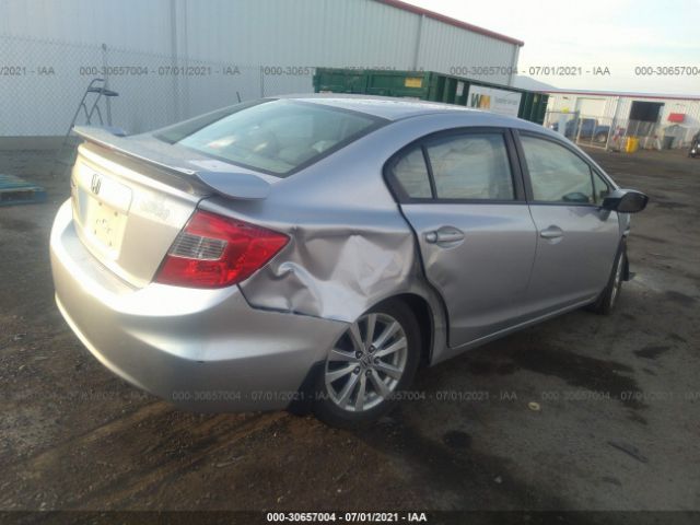 Photo 3 VIN: 19XFB2F90CE310005 - HONDA CIVIC SDN 